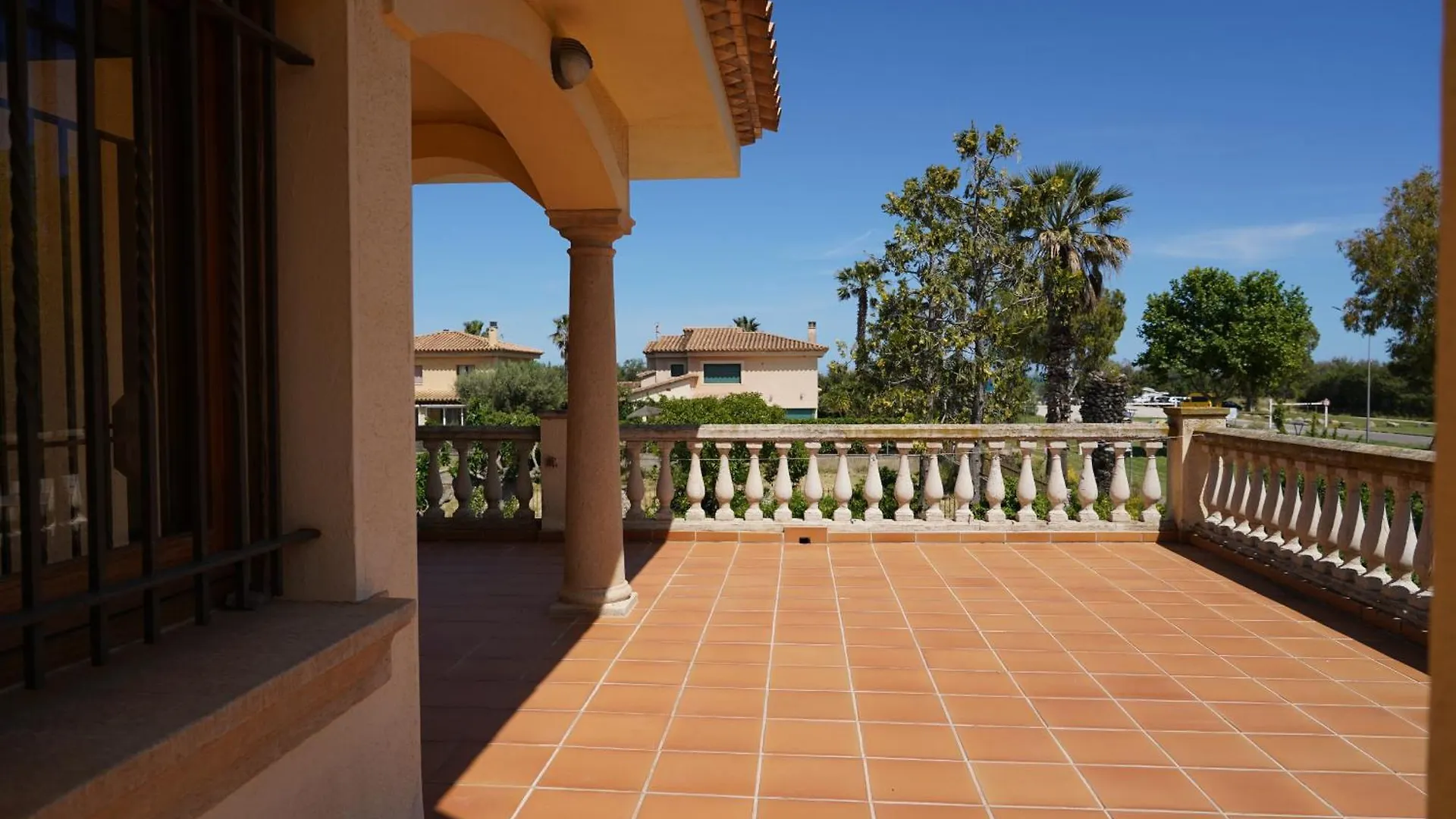 Amfora Miro Villa Sant Pere Pescador İspanya