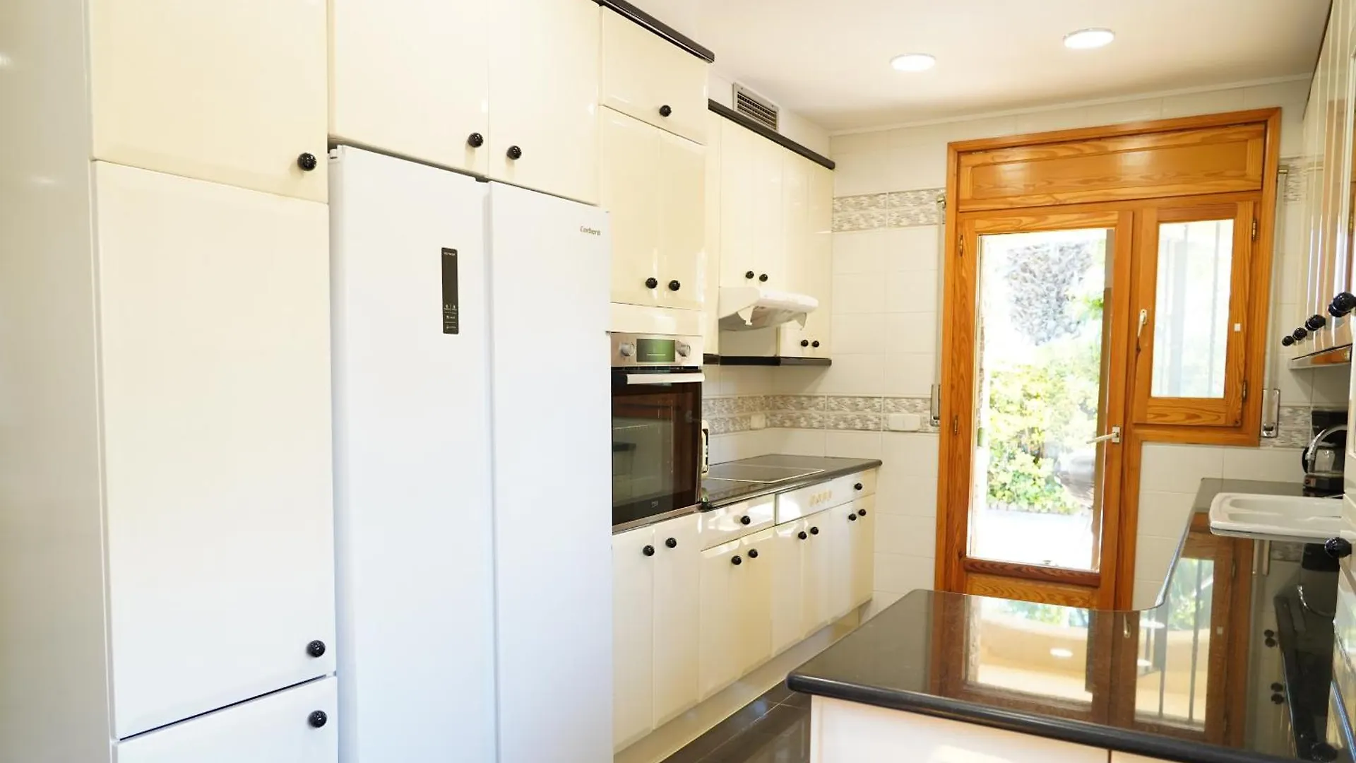 Amfora Miro Villa Sant Pere Pescador