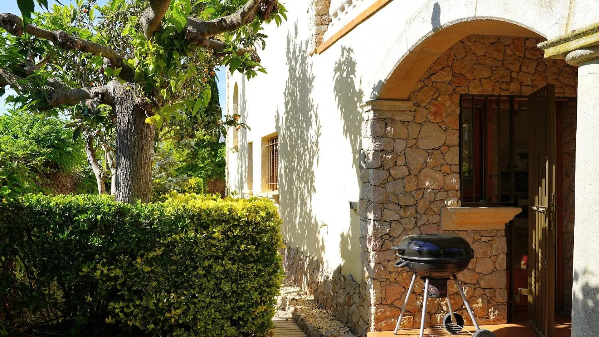 Amfora Miro Villa Sant Pere Pescador
